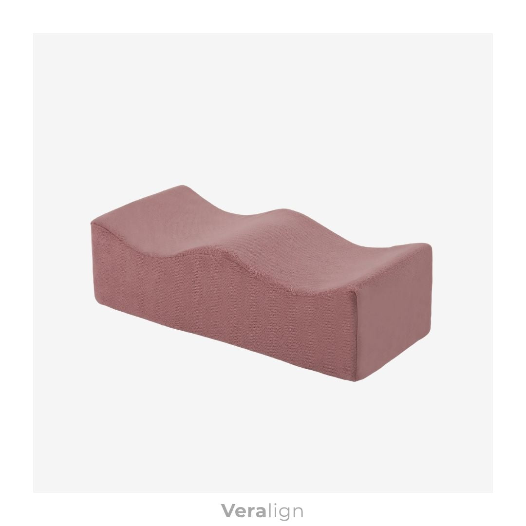 Coussin pour jambes lourdes Veralign couleur Poudré, accessoire de bien-être indispensable pour le télétravail et la détente.