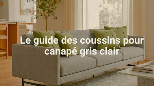 Quel coussin pour un canapé gris clair ?