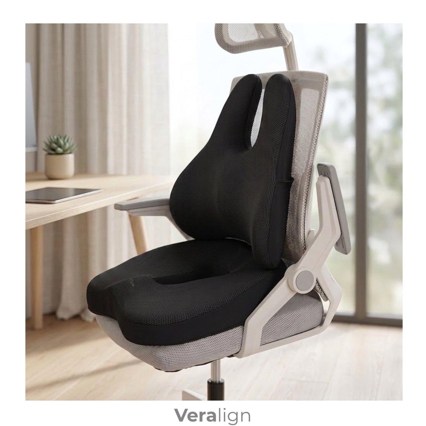 Pack coussin d'assise évidé et soutien lombaire pour bureau et télétravail Veralign noir installé sur chaise de bureau