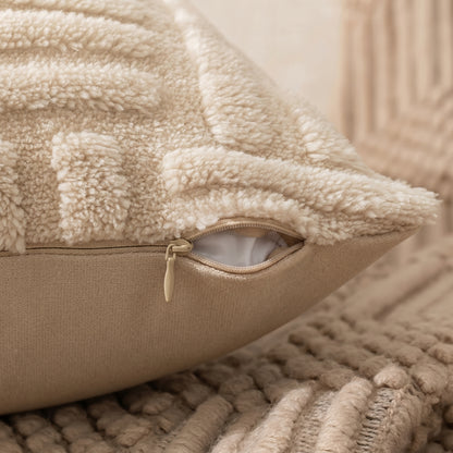 housse_coussin_effet_fourrure_sable_details