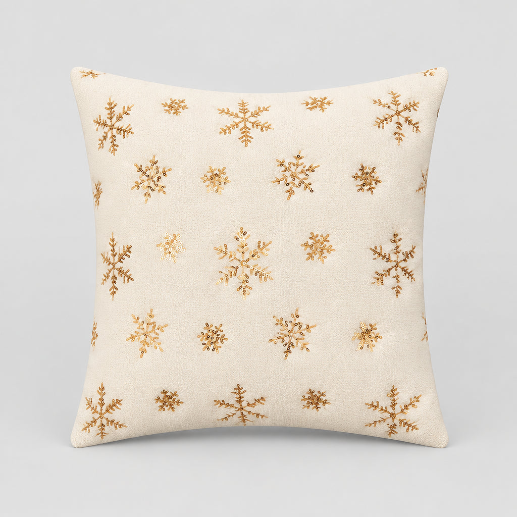 Housse de coussin déco Noël Snow Beige avec flocons métallisés finition Or, 45x45cm