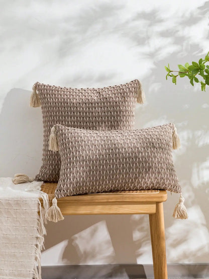 Housse de coussin en Maille et Pompons Jaune Moutarde