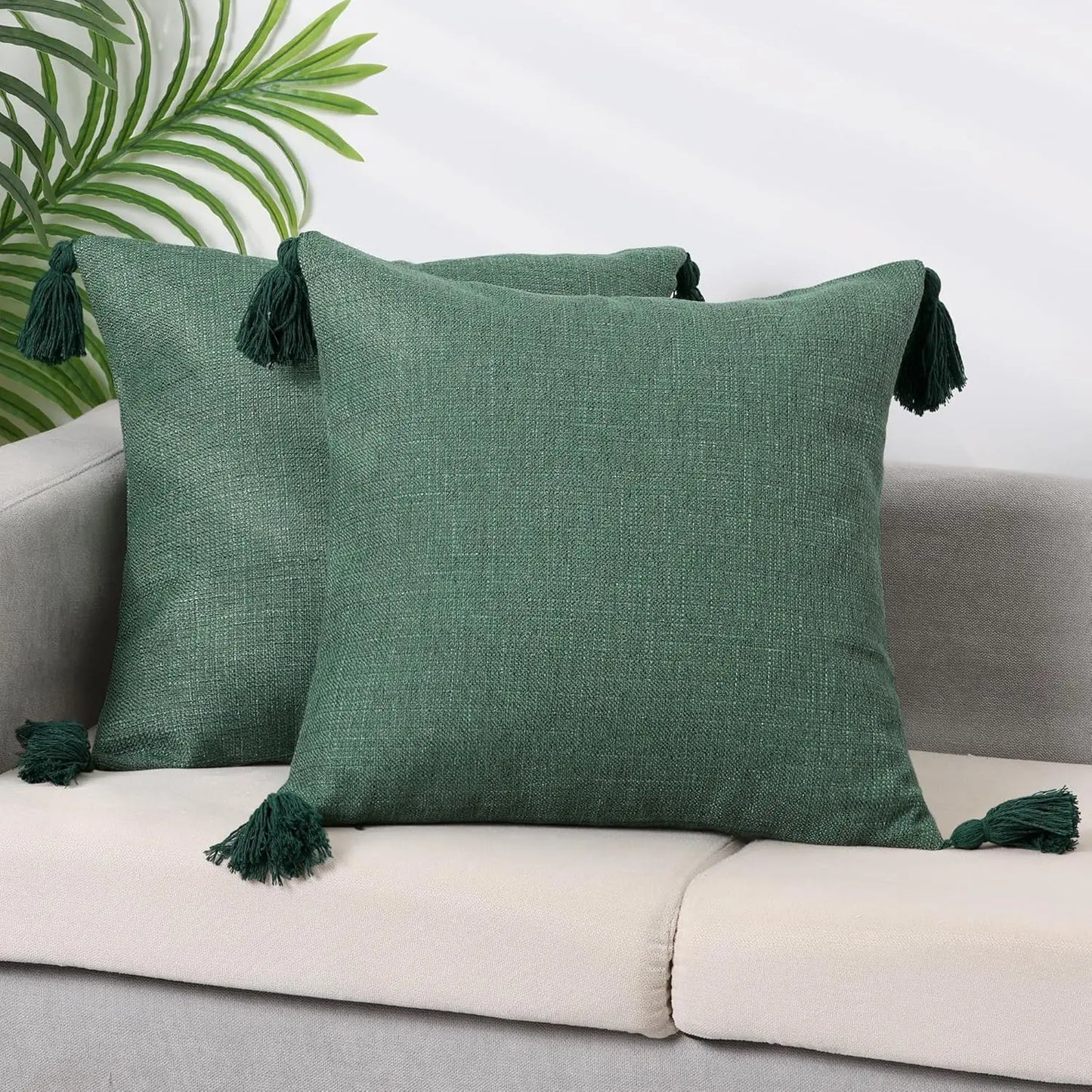 Lot de 2 housses de coussin 45x45<br> Pompons Lin Vert sapin